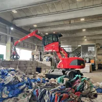 Pelle électrique alimenté par câble