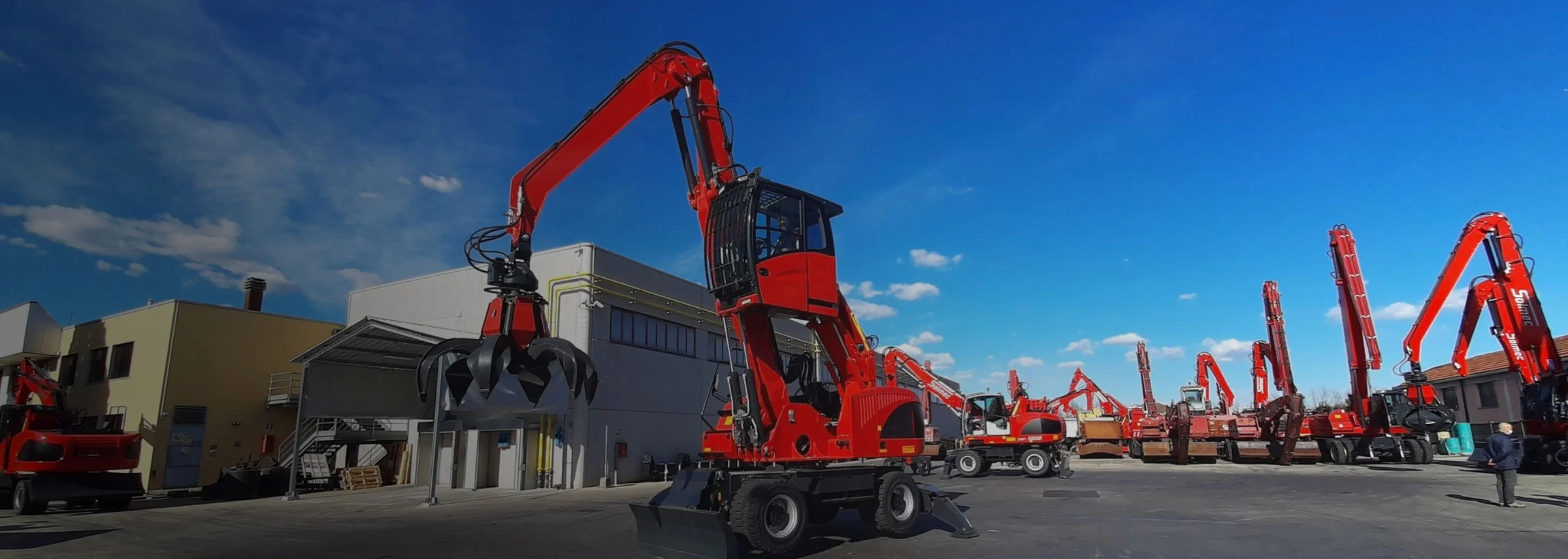 Since 1960, innovation and reliability <br> at the service of material handling